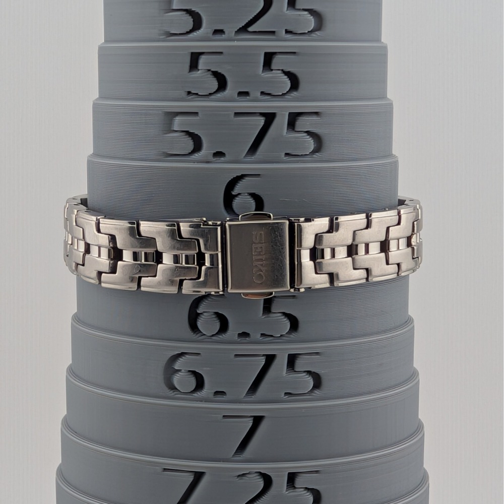 Title: Seiko 7N82-0DP0 100M Silver Textured Dial Date Watch Stainless Lume - Picture 8 of 10
